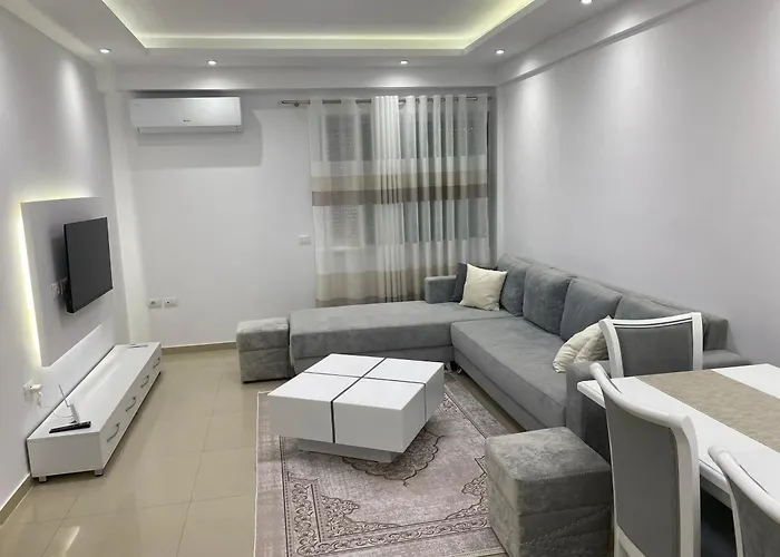 Alordon's Place Appartamento Berat